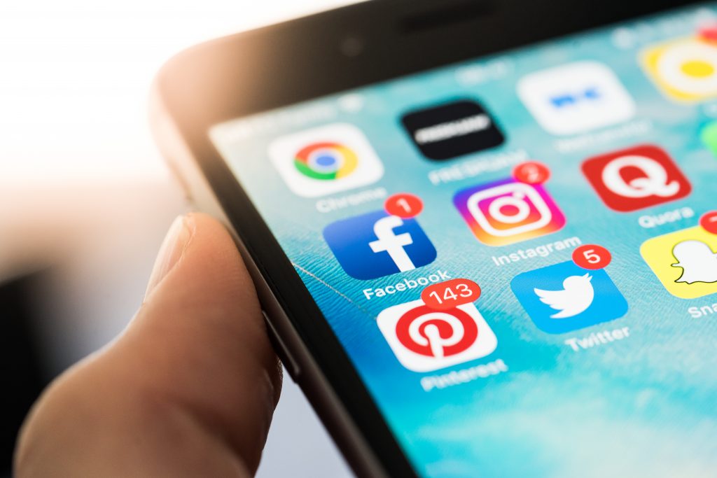 réseaux sociaux